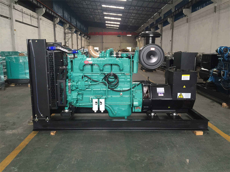 伽师发电机出租租赁如何保证柴油发电机组的正常运行？