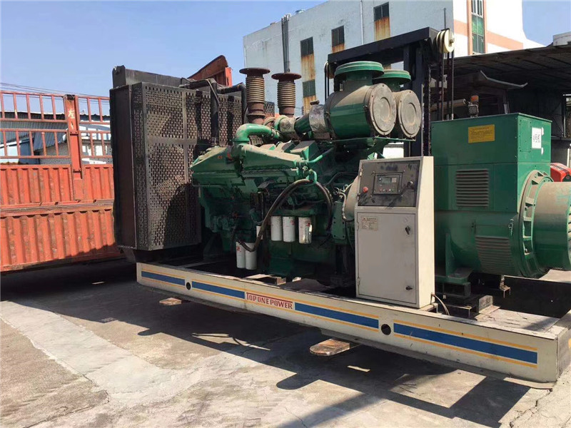 伽师如何判断柴油发电机组的机油温度是否达到了合适的预热温度？