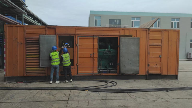 伽师如何检查柴油发电机组的机油油位？